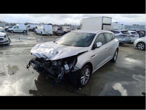 Voiture accidentée : RENAULT MEGANE