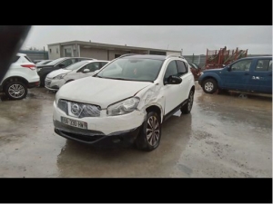 Voiture accidentée : NISSAN QASHQAI