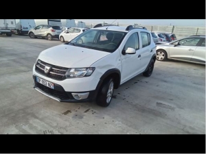 Voiture accidentée : DACIA SANDERO