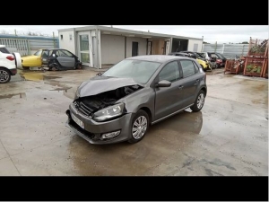 Voiture accidentée : VOLKSWAGEN POLO