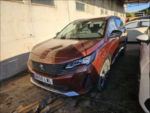 Voiture accidentée : PEUGEOT 5008