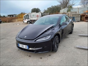 Voiture accidentée : TESLA MODEL