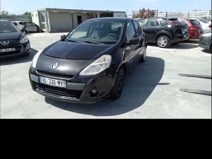 Voiture accidentée : RENAULT CLIO