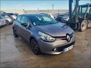 Voiture accidentée : RENAULT CLIO