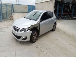 Voiture accidentée : PEUGEOT 308