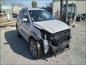 Voiture accidentée : HYUNDAI KONA