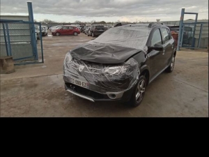 Voiture accidentée : DACIA SANDERO