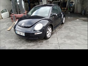Voiture accidentée : VOLKSWAGEN NEW BEETLE